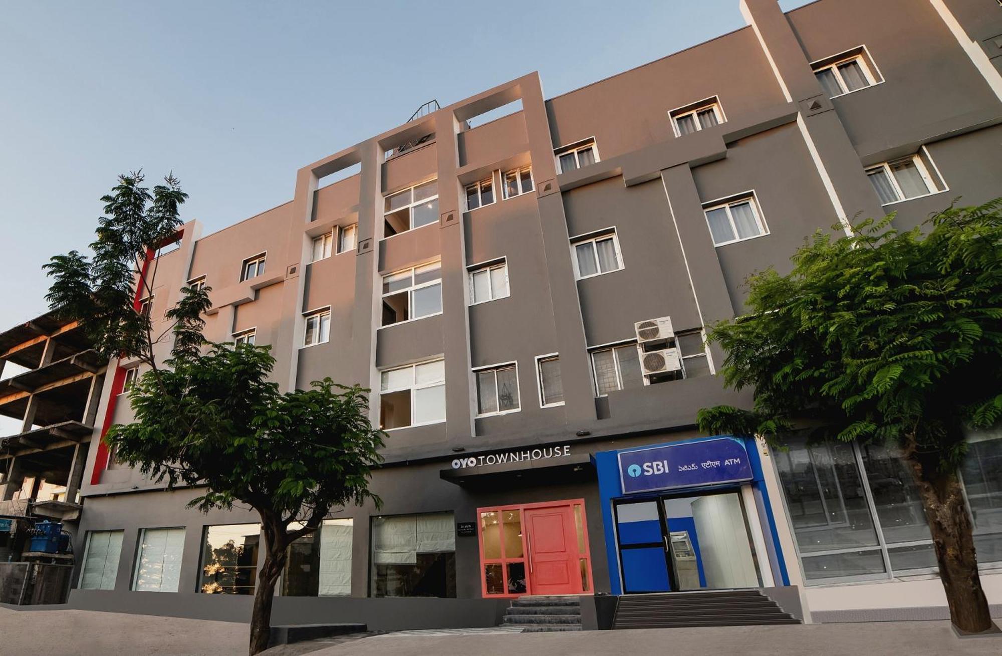 Hotel Townhouse Ss Aero Prime à Shamshabad Extérieur photo