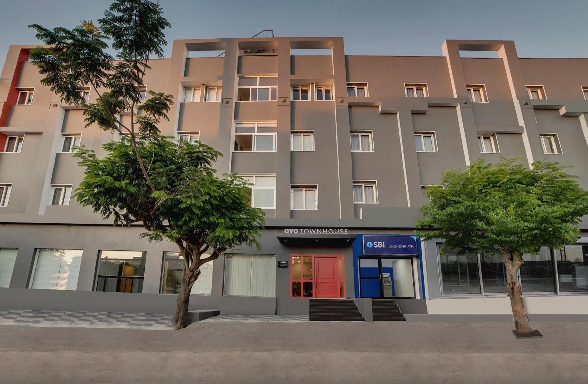Hotel Townhouse Ss Aero Prime à Shamshabad Extérieur photo