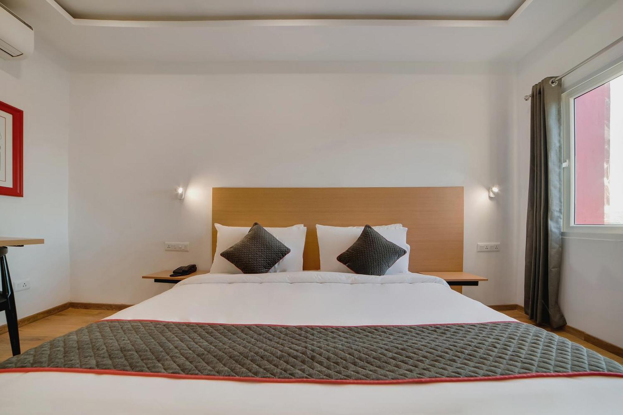 Hotel Townhouse Ss Aero Prime à Shamshabad Extérieur photo